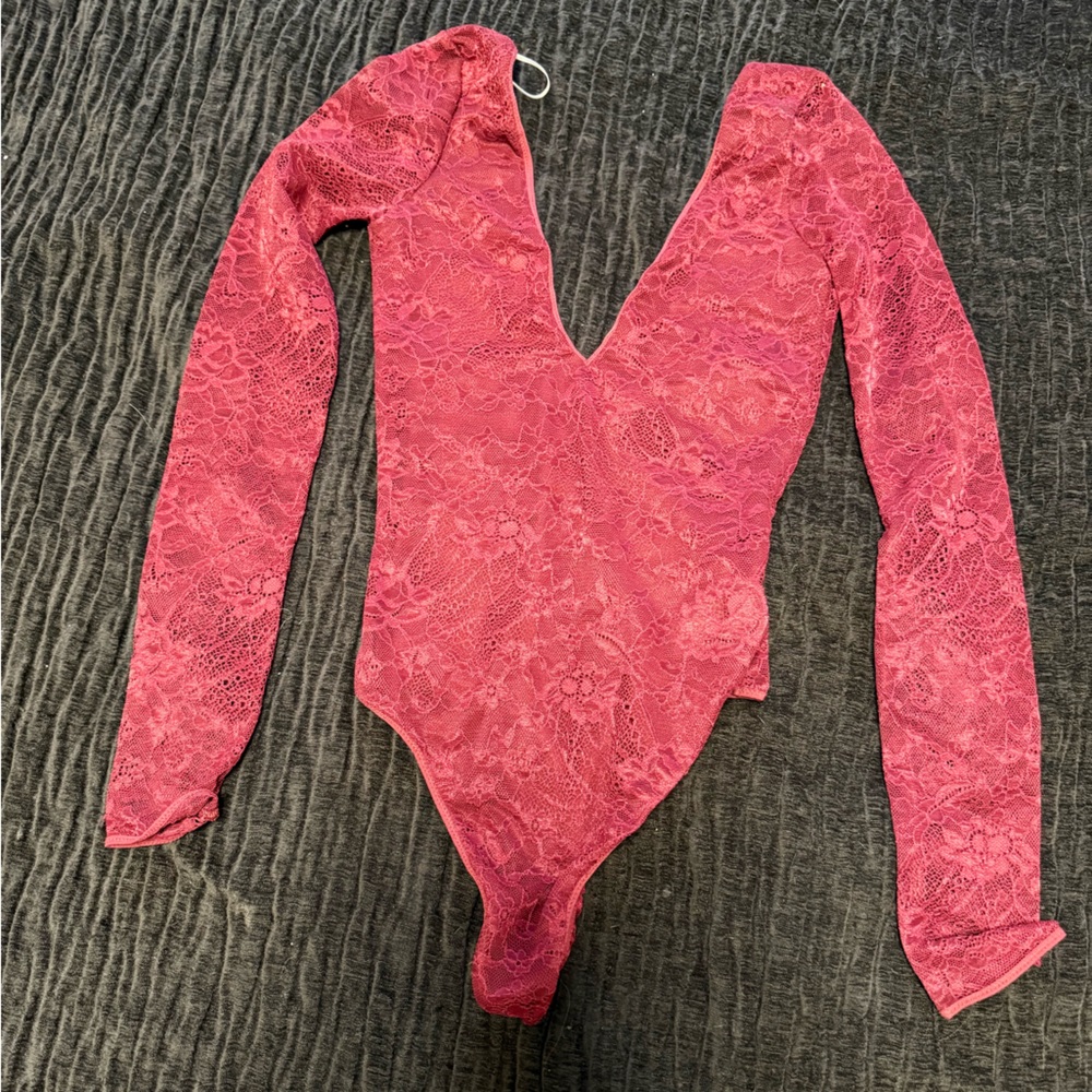 Aritzia little moon lace bodysuit